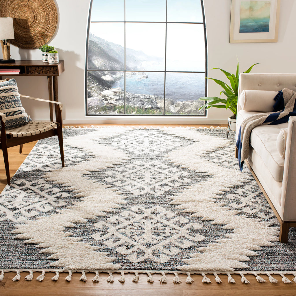 Ivory/Grey 9' x 12' Shag Area Rug U135