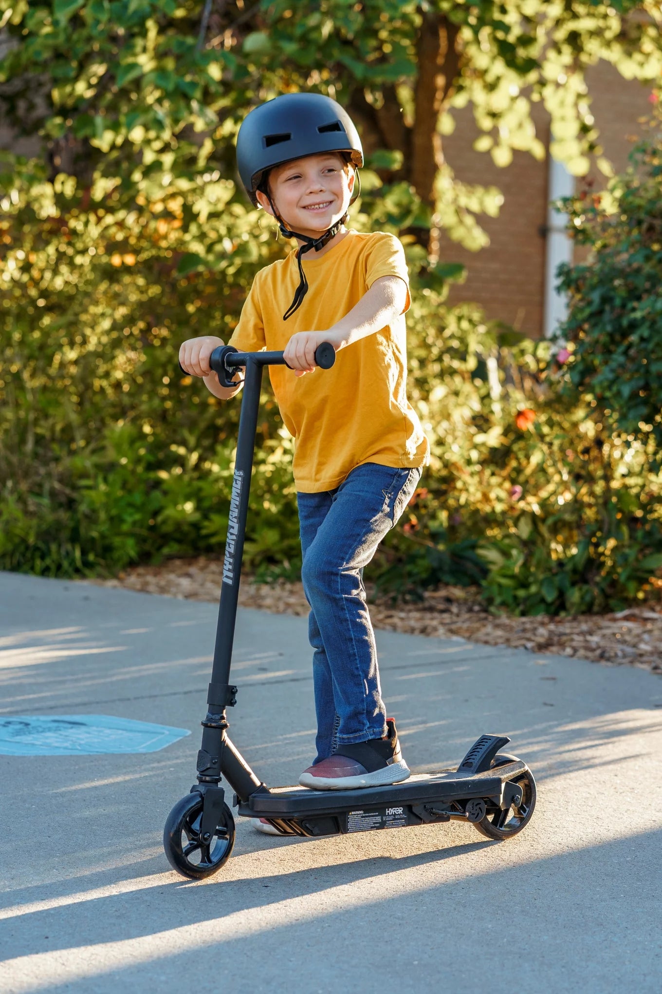 12V Electric Scooter Ride on, 10 mph Max Speed, Ages 8+ Y704