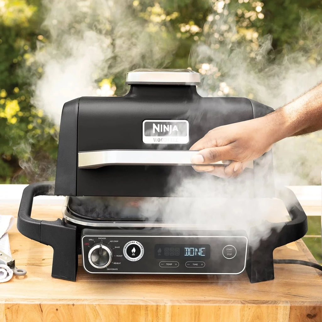 7-in-1 Outdoor Grill & Smoker W9377