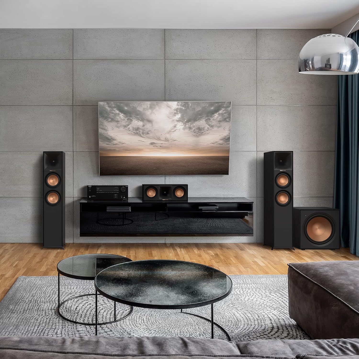 Black Floorstanding Speaker W667