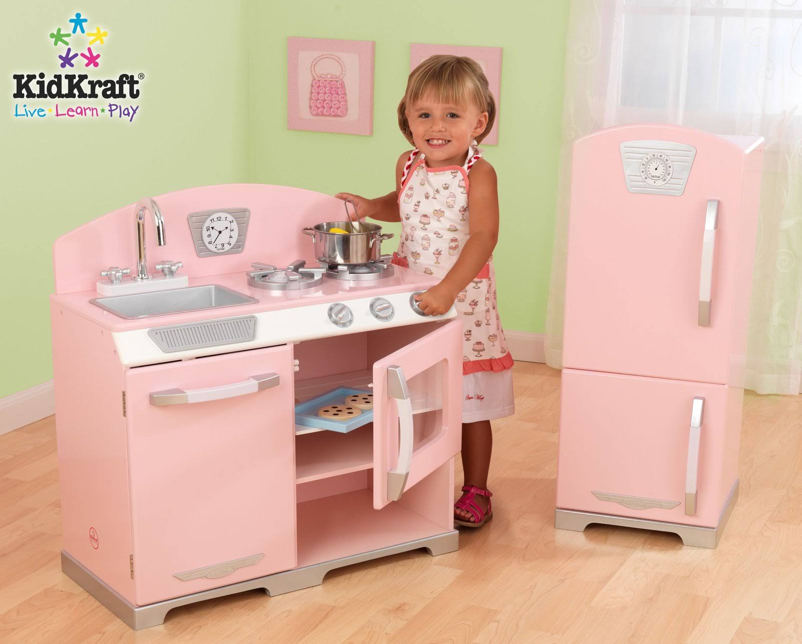 Pink Retro Kitchen and Refrigerator Y7017