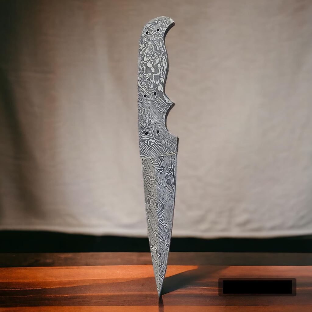 Damascus steel Full Tang Blank Blade Knife A260