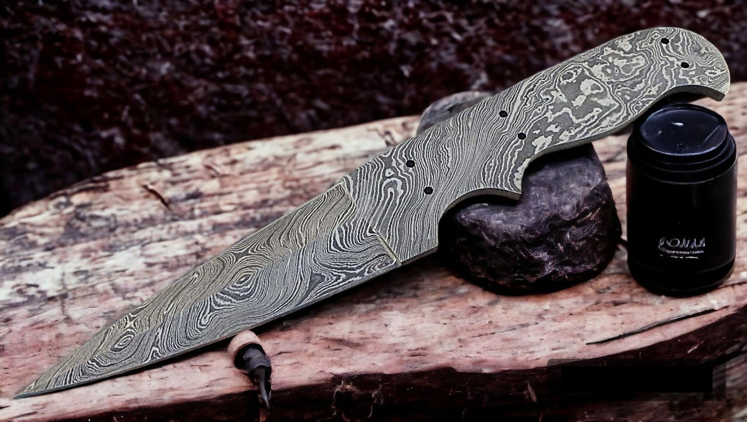 Damascus steel Full Tang Blank Blade Knife A260