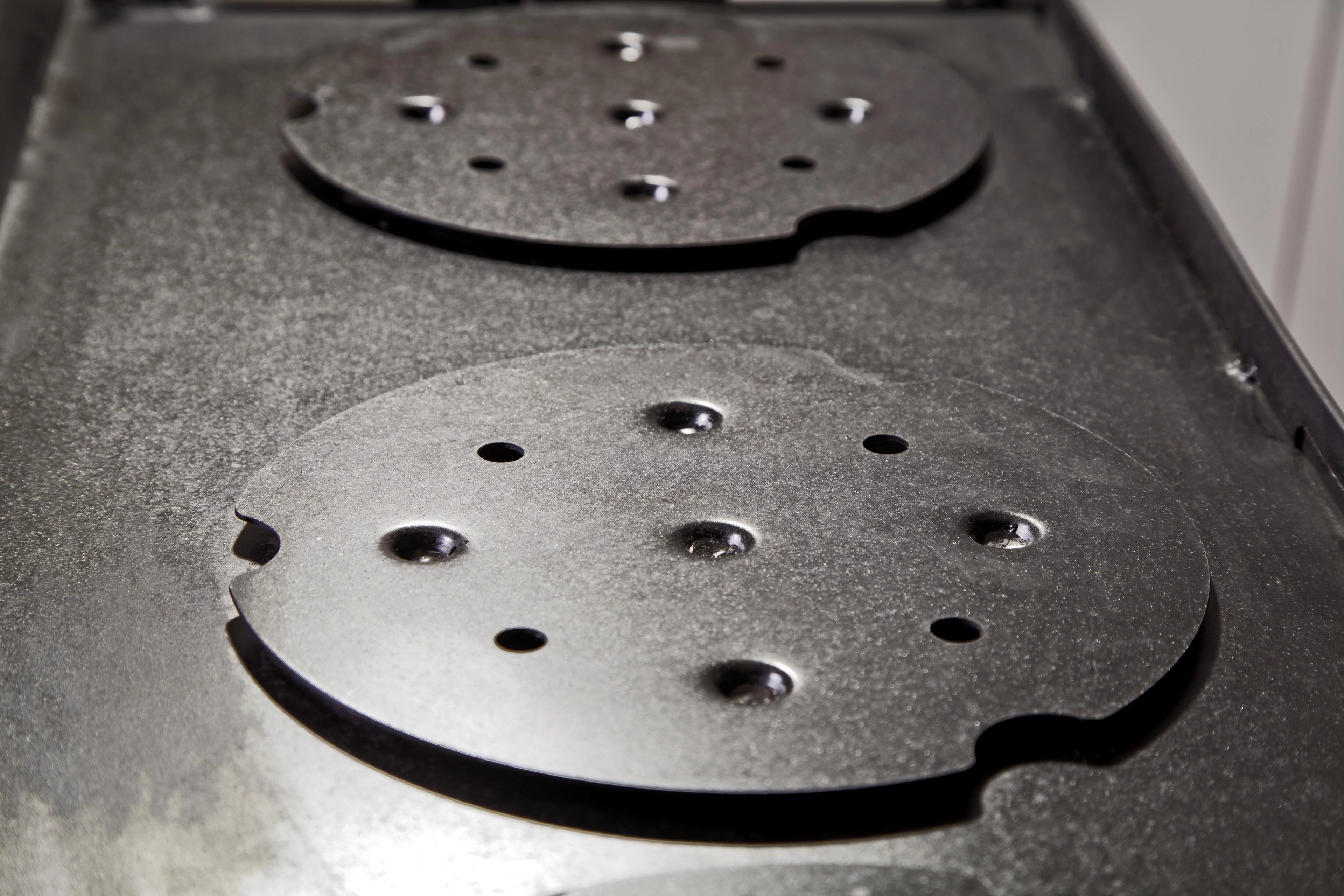 14" x 32" Heavy-Duty Steel Flat Top Griddle F939695