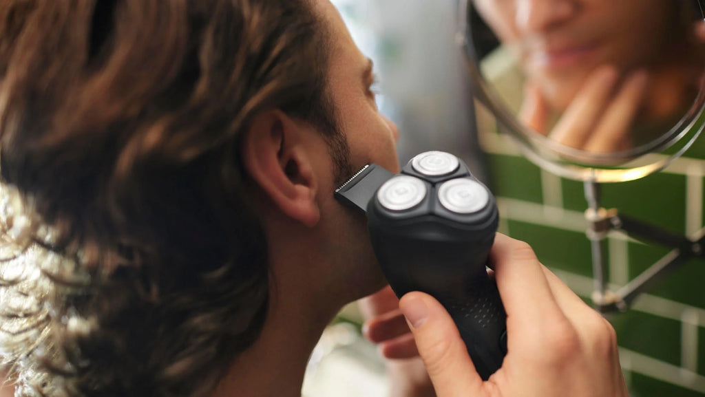 Cordless Electric Shaver with Pop-Up Trimmer S723656