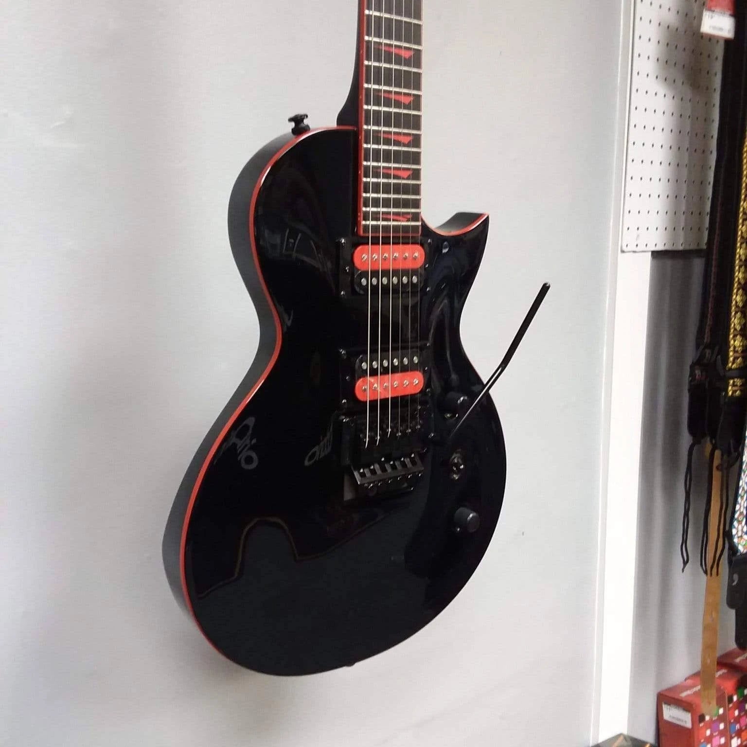 Black Electric Guitar V990734