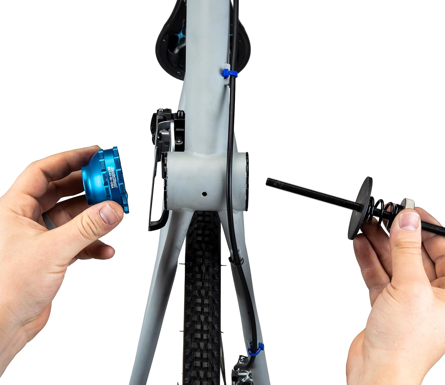 Bottom Bracket Tool Retaining System B52399