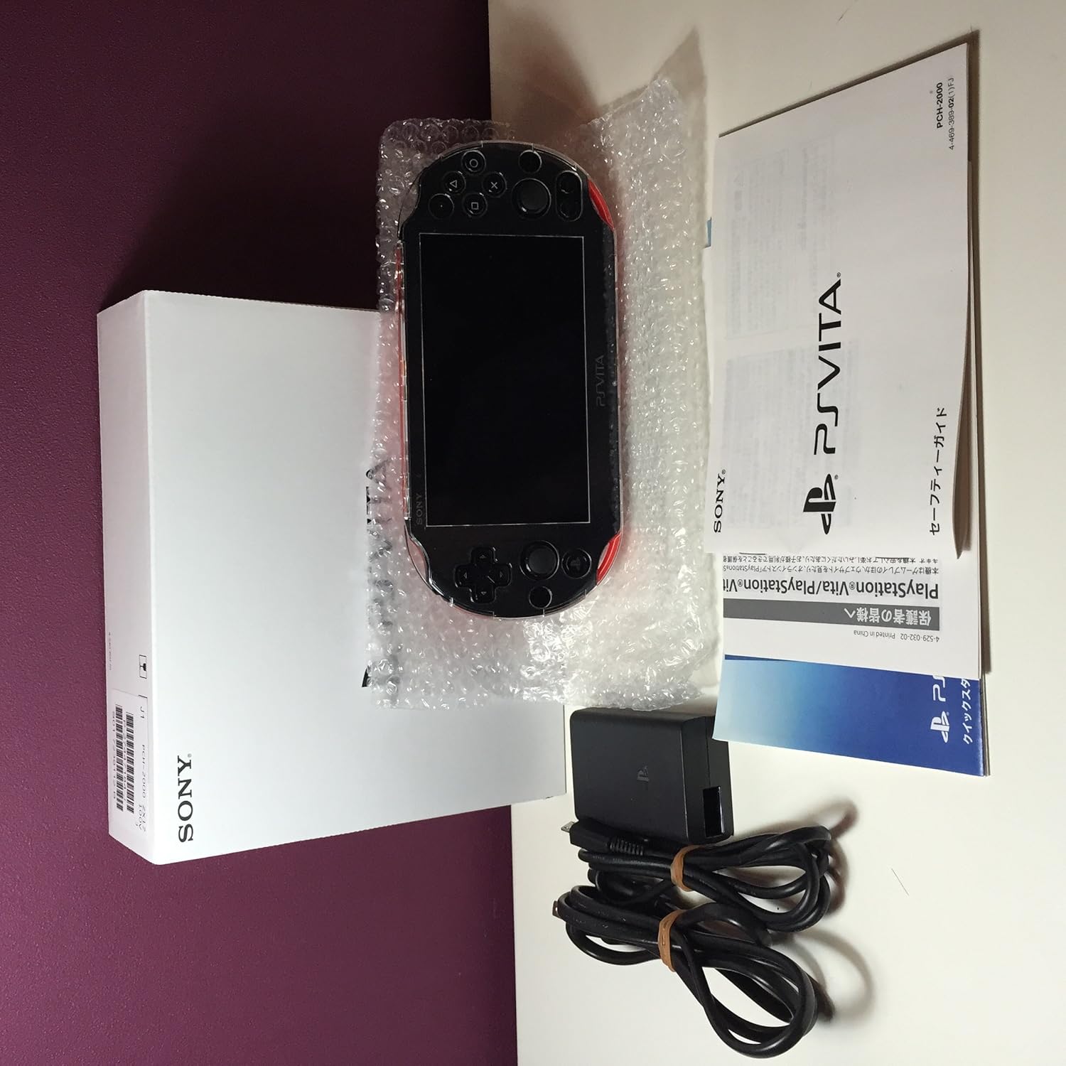 Red / Black PlayStation Vita Wi-Fi model S26192