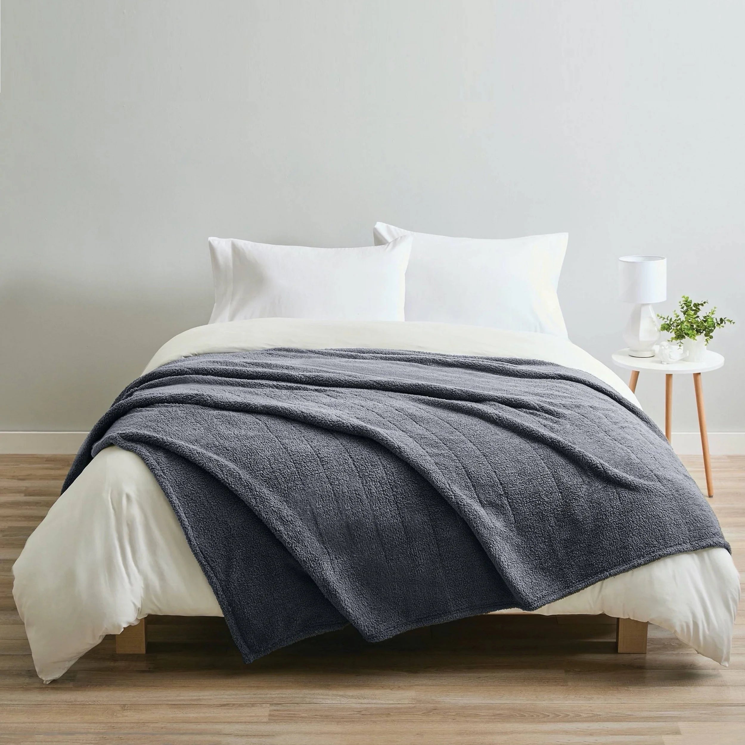 Full Size Heated Blanket with Heated Body Pillow Q8640