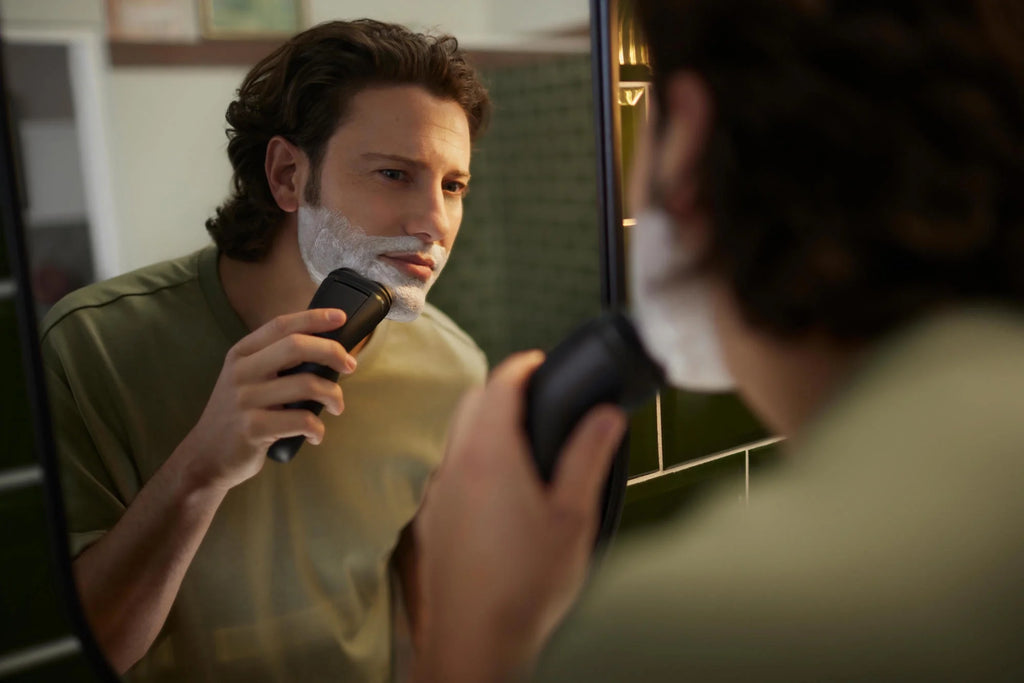 Cordless Electric Shaver with Pop-Up Trimmer S723656