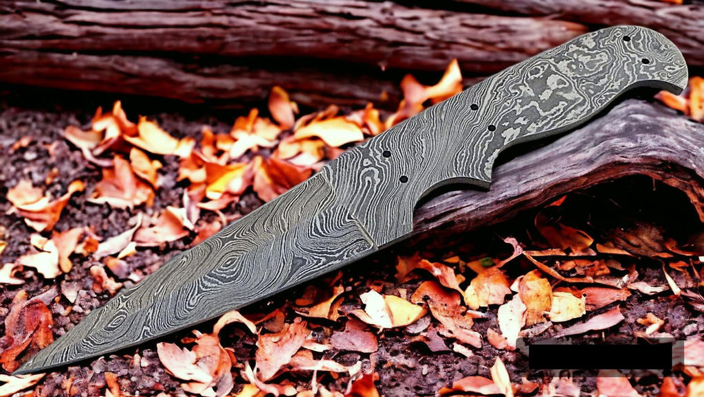 Damascus steel Full Tang Blank Blade Knife A260